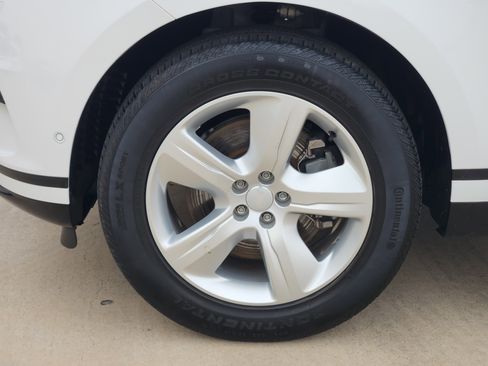 Certified 2021 Land Rover Range Rover Velar S image 11