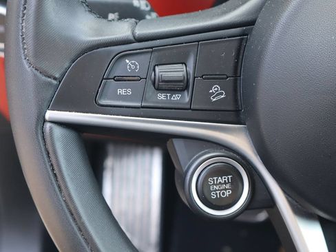 Used 2018 Alfa Romeo Stelvio Sport w/ Quick Order Package 22J Sport AWD/4WD image 11