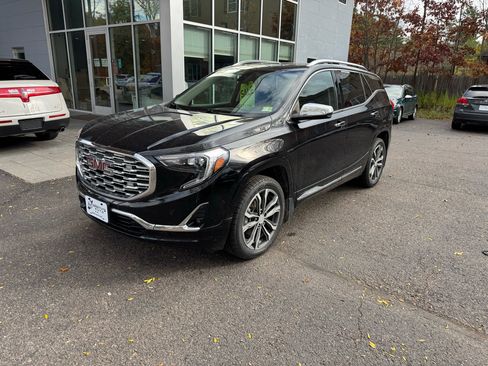 Used 2020 GMC Terrain Denali image 1
