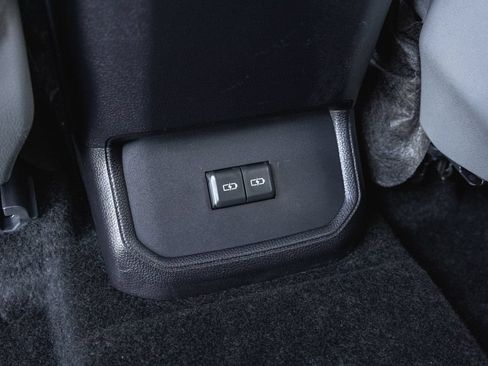 Certified 2026 Toyota Highlander XLE AWD/4WD image 29