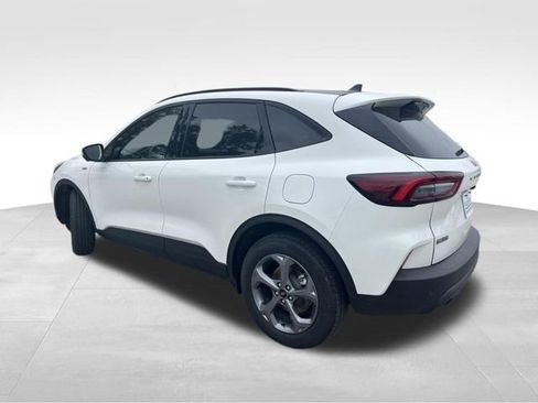 Used 2025 Ford Escape ST-Line Select w/ Tech Pack #2 image 5