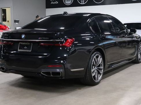 Used 2021 BMW M760i xDrive w/ Luxury Rear Seating Package AWD/4WD image 5