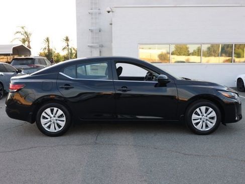 New 2025 Nissan Sentra S image 3