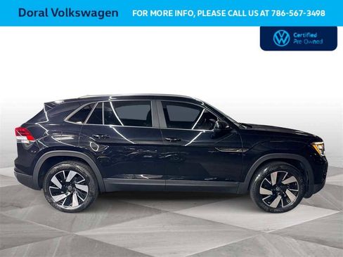 Certified 2024 Volkswagen Atlas Cross Sport SE w/ Panoramic Sunroof Package image 9