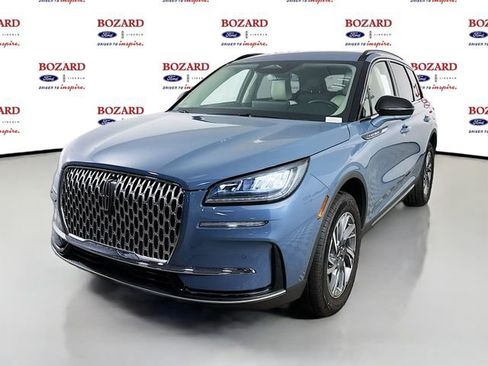 New 2026 Lincoln Corsair Premiere FWD image 4