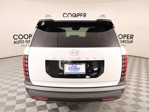 Used 2026 Hyundai Palisade SEL FWD image 22