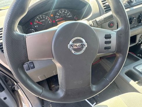 Used 2009 Nissan Frontier SE w/ Power Pkg RWD image 16