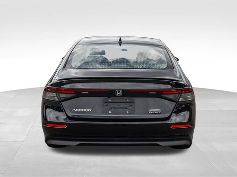 Used 2023 Honda Accord Sport image 5