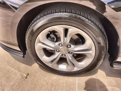 Used 2024 Honda Accord LX image 9