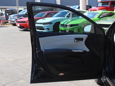Used 2013 Toyota Avalon Limited FWD image 16