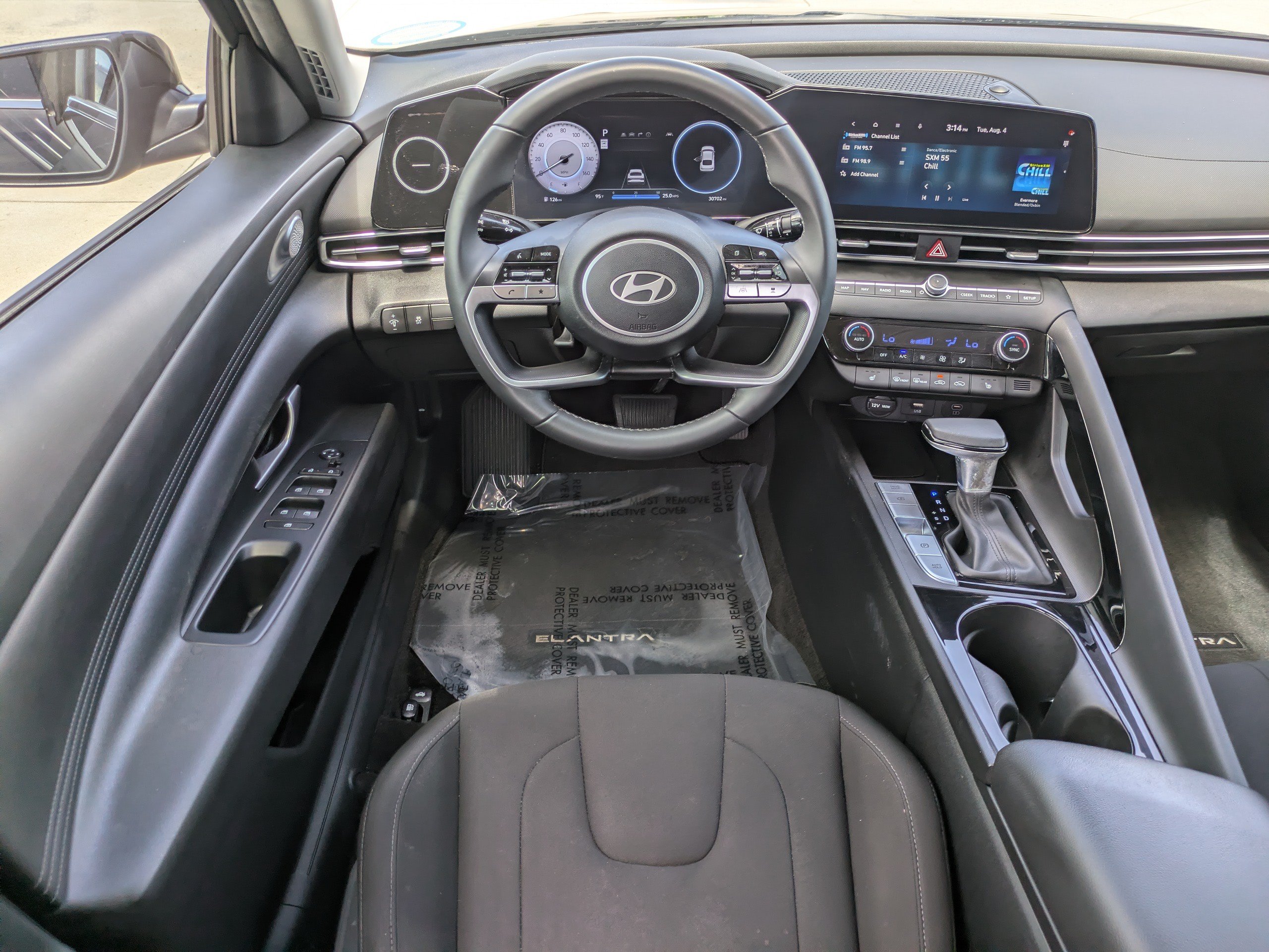 Certified 2025 Hyundai Elantra SEL FWD image 14