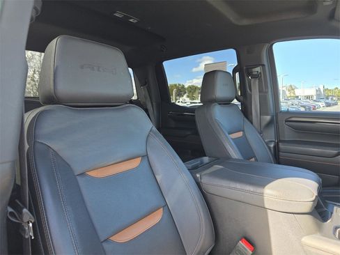Used 2023 GMC Sierra 1500 AT4 image 11