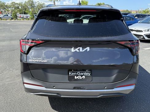 New 2026 Kia Sportage EX w/ EX Panorama Roof Package FWD image 5