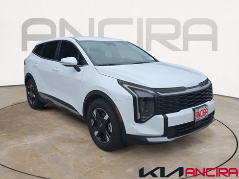 Certified 2026 Kia Sportage LX w/ LX Convenience Package FWD image 1