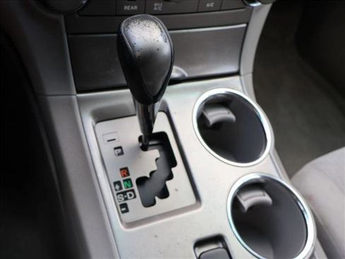 Used 2010 Toyota Highlander 4WD image 16
