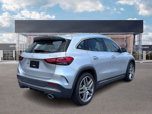 Used 2022 Mercedes-Benz GLA 35 AMG 4MATIC w/ Multimedia Package Lite image 4