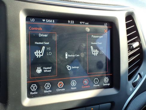 Used 2022 Jeep Cherokee Latitude Lux w/ Sun & Sound Group AWD/4WD image 18