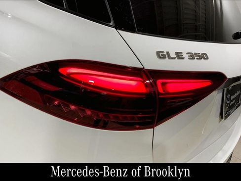 Used 2024 Mercedes-Benz GLE 350 4MATIC image 29