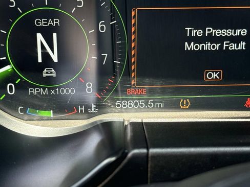 Used 2021 Ford Mustang GT Premium w/ Equipment Group 401A RWD image 31