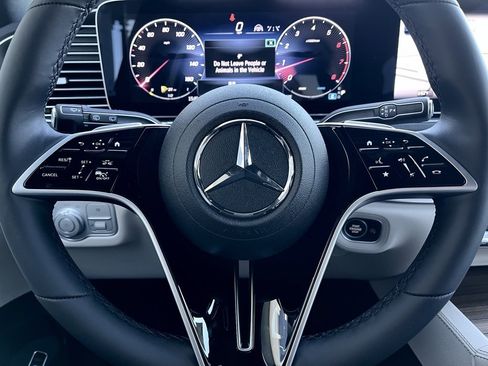 Certified 2024 Mercedes-Benz GLS 450 4MATIC image 21