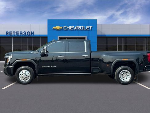 Used 2025 GMC Sierra 3500 Denali Ultimate AWD/4WD image 7