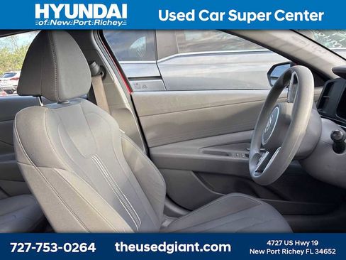Certified 2023 Hyundai Elantra SEL image 7