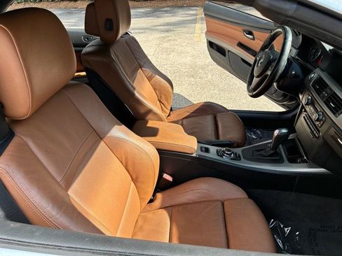 Used 2013 BMW 335i Convertible RWD image 25
