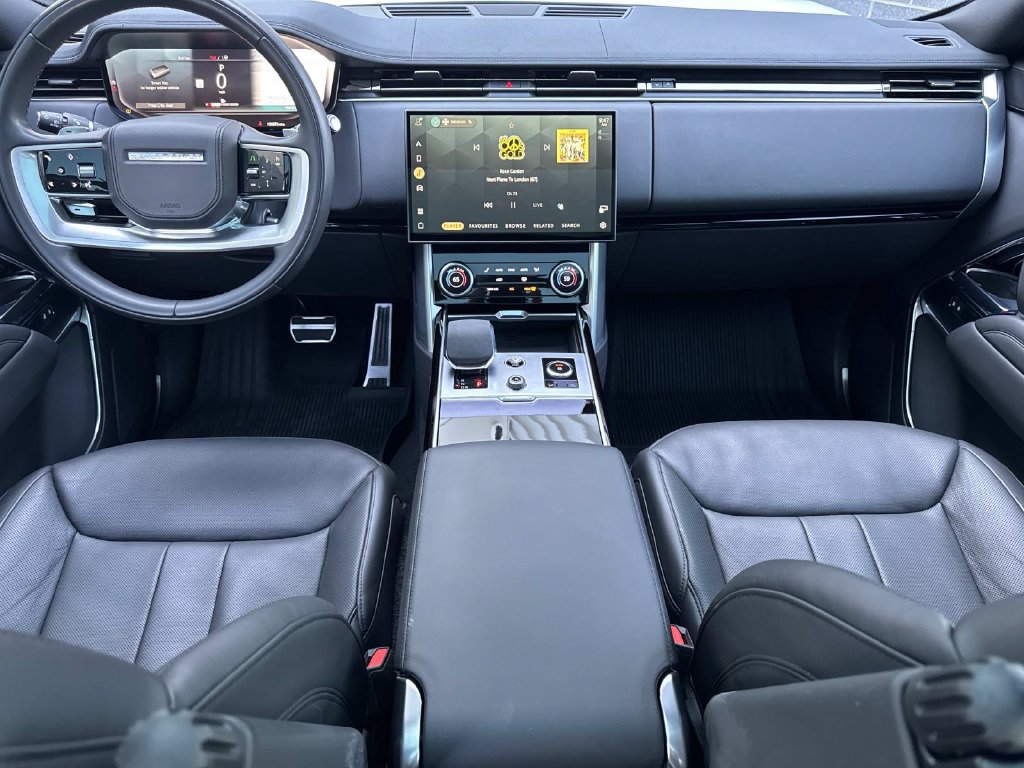 Certified 2023 Land Rover Range Rover SE AWD/4WD image 18