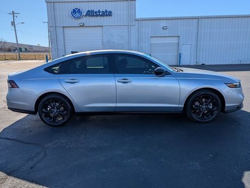 New 2025 Honda Accord SE image 6