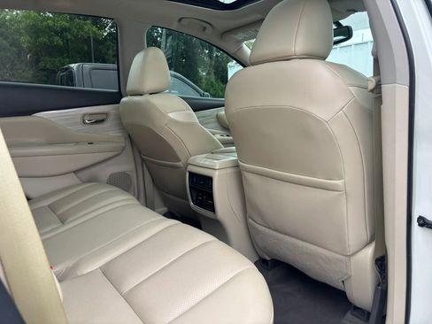 Used 2018 Nissan Murano Platinum FWD image 62