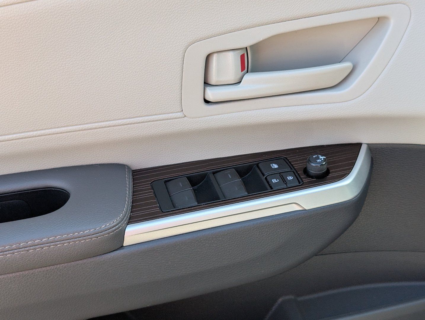 Used 2022 Toyota Sienna LE FWD image 20