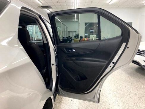 Used 2019 Chevrolet Equinox LT image 39
