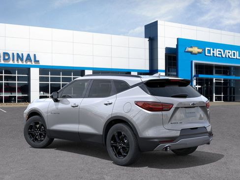 New 2025 Chevrolet Blazer LT w/ Convenience Package image 3