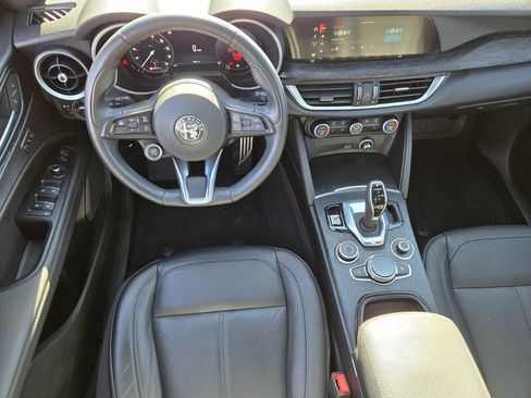 Used 2024 Alfa Romeo Stelvio Sprint AWD/4WD image 13