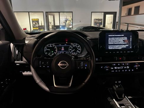 Used 2025 Nissan Pathfinder SL w/ Cargo Package FWD image 17
