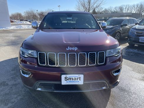 Used 2020 Jeep Grand Cherokee Limited w/ Luxury Group II image 3