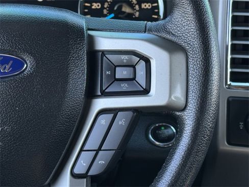 Used 2015 Ford F150 Lariat image 15