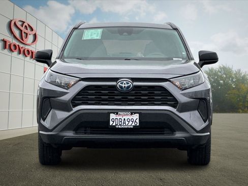 Used 2021 Toyota RAV4 LE AWD/4WD image 8