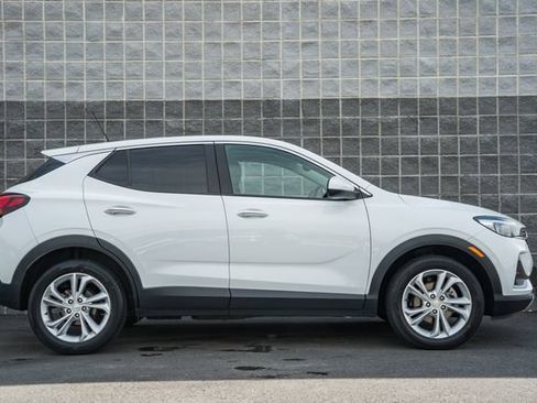 Used 2021 Buick Encore GX Preferred w/ Cold Weather Comfort Package FWD image 4