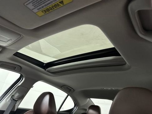 Used 2016 Acura TLX V6 image 17