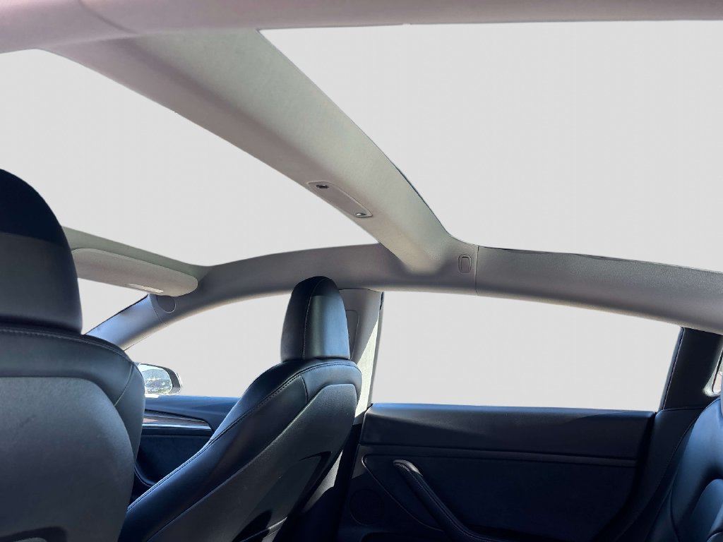 Used 2023 Tesla Model 3 Standard Range RWD image 10