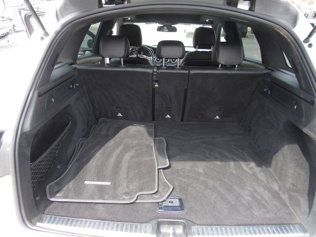 Used 2018 Mercedes-Benz GLC 300 4MATIC image 23