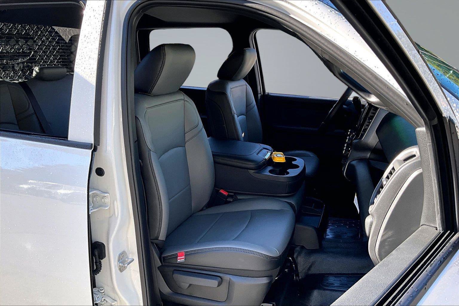 New 2026 RAM 5500 Tradesman w/ Chrome Appearance Group AWD/4WD image 9