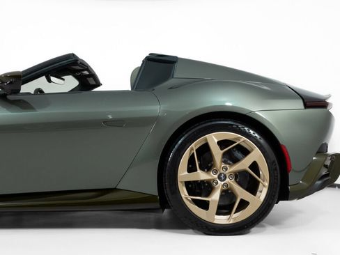 Used 2026 Ferrari 12Cilindri Spider RWD image 16
