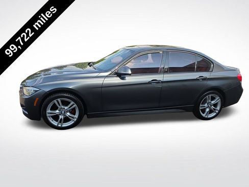 Used 2017 BMW 330i xDrive Sedan AWD/4WD image 2
