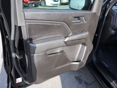 Used 2025 Chevrolet Colorado Trail Boss AWD/4WD image 16