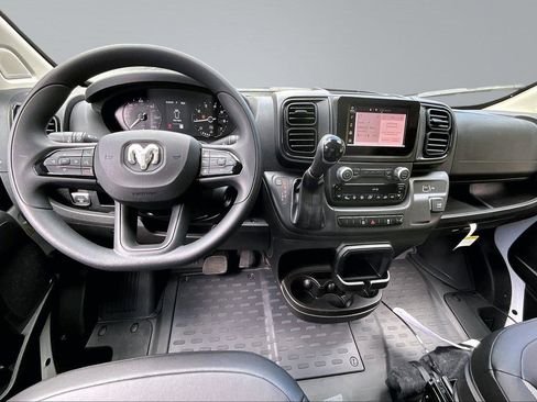Used 2025 RAM ProMaster 2500 w/ Convenience Group FWD image 5