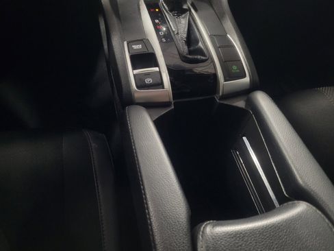 Used 2020 Honda Civic Sport image 26