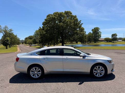 Used 2018 Chevrolet Impala LT w/ LT Convenience Package FWD image 6