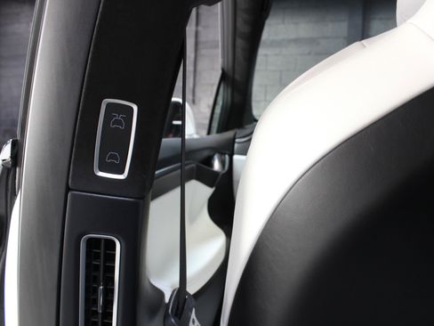 Used 2017 Tesla Model X 100D image 47